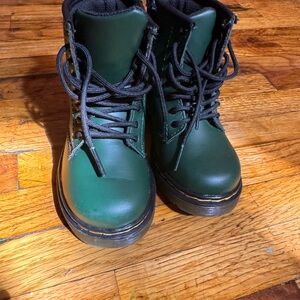 Kids Dr. Martens 1460 T Forest Green Combat Boots – Barely Worn